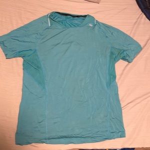 Lululemon T shirt